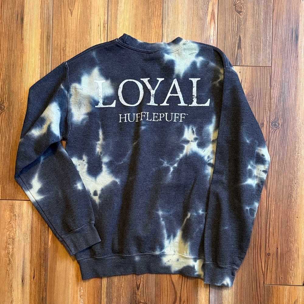 Harry Potter Hufflepuff Acid Washed Crewneck Sweater - Picture 4 of 5